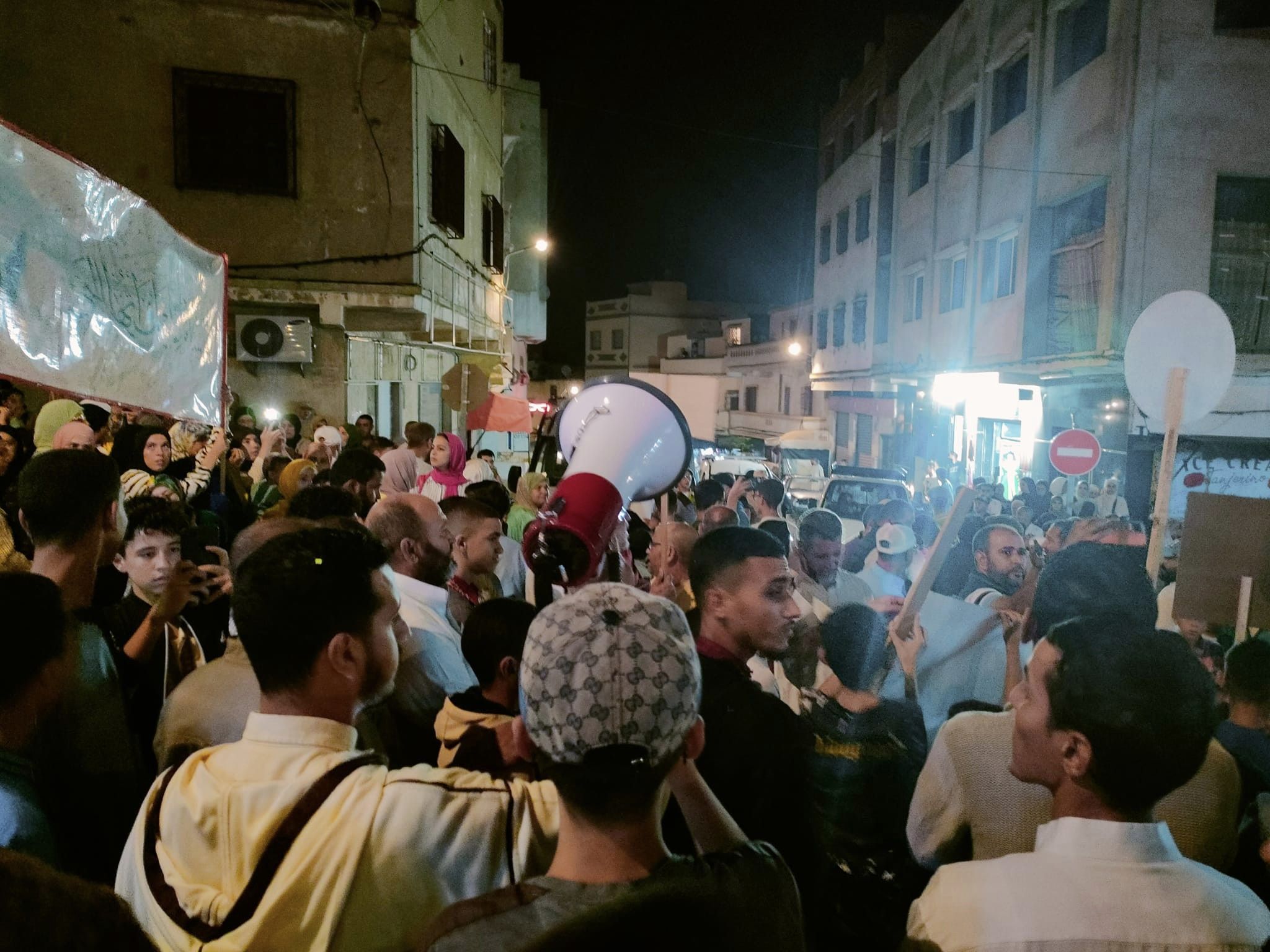 أجواء روحانية في طنجة بمناسبة ذكرى عيد المولد النبوي صور زنقة 20