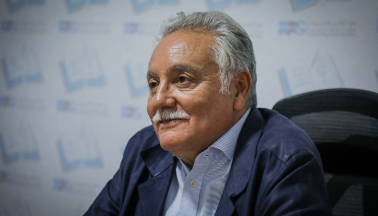 نبيل بنعبد الله يعتذر لساكنة الريف من الحسيمة ويصف “بيان الانفصال” بالخطأ السياسي