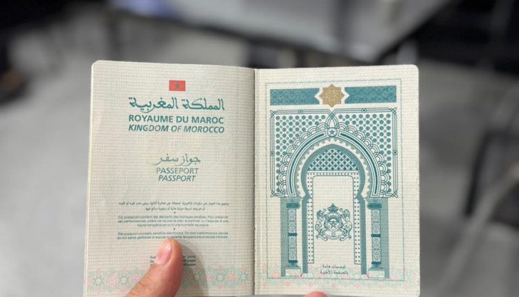غياب نص قانوني واضح يفتح الجدل حول مصير جواز السفر القديم بعد التجديد